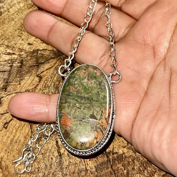 Beautiful Unakite Jasper Pendant Necklace - Picture 3 of 14